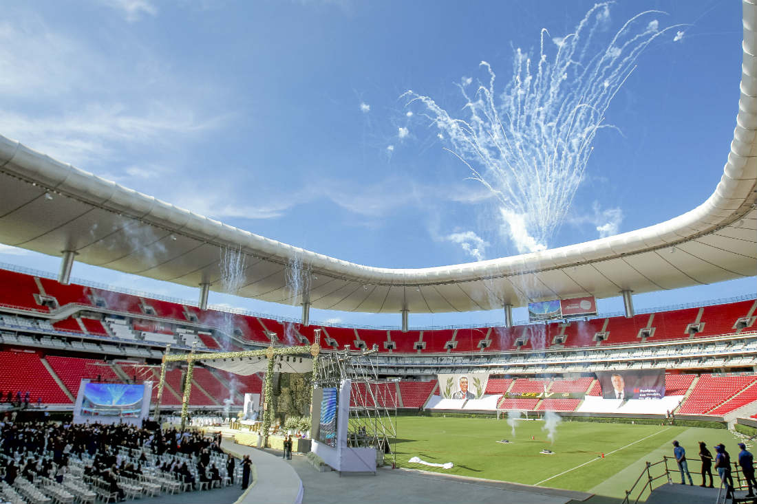 Misa a Jorge Vergara en el Estadio Akron