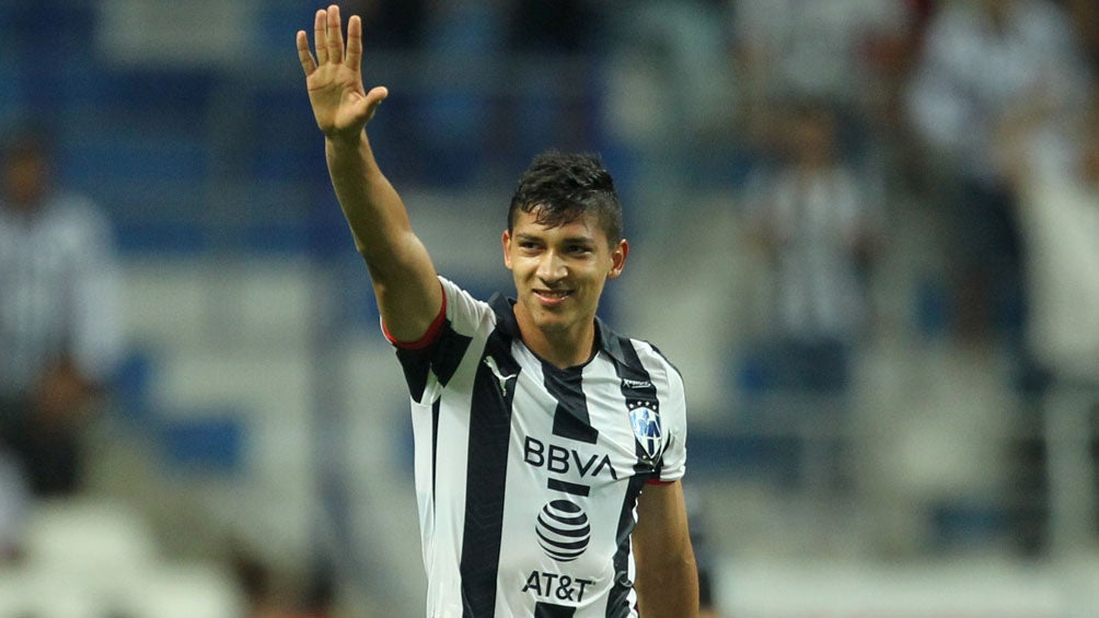 Ángel Zaldívar celebra una anotación con los Rayados