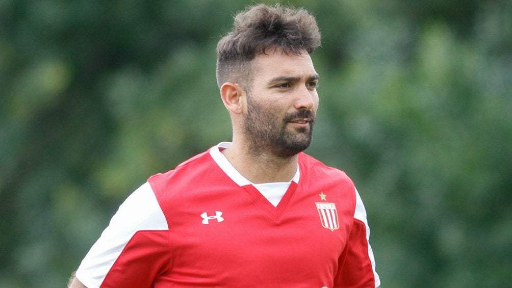 Martín Cauteruccio en entrenamiento con Estudiantes de La Plata