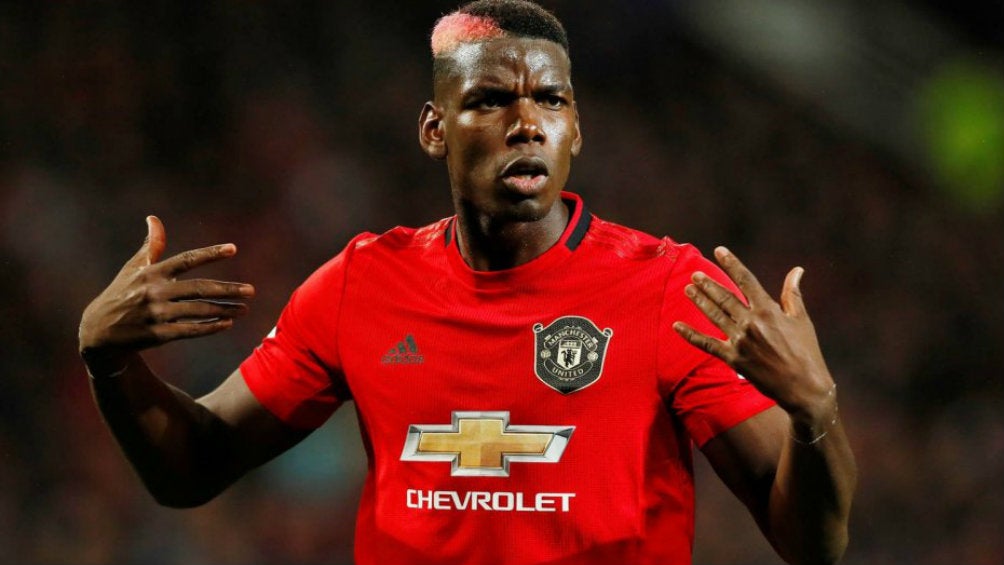 Paul Pogba jugando con el Manchester United