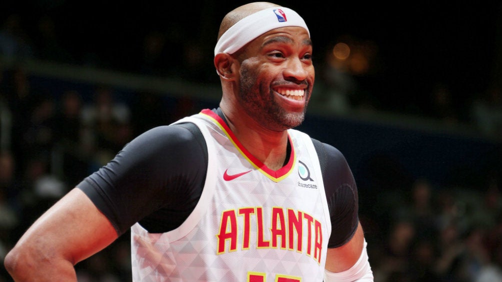 Vince Carter jugando con Atlanta