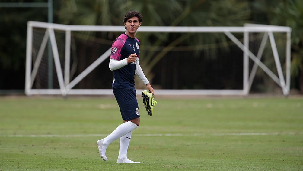 Macías, durante la pretemporada con Guadalajara