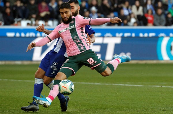 Nabil Fekir en acción ante Alavés