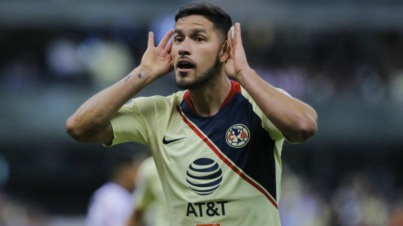 Bruno Valdez celebrando gol con América