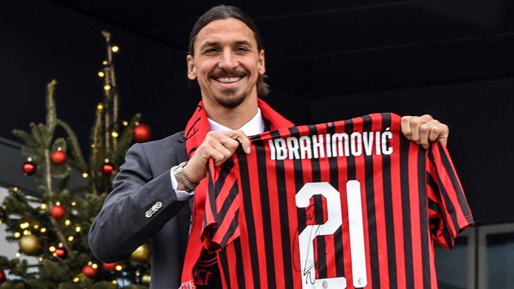 Zlatan Ibrahimovic, en su presentación con Milan