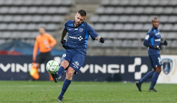 Ménez, en un partido del Paris FC