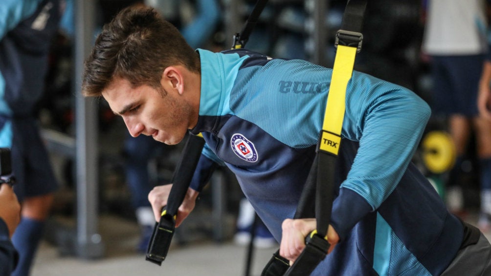 Sebastián Jurado entrenando en el gimnasio