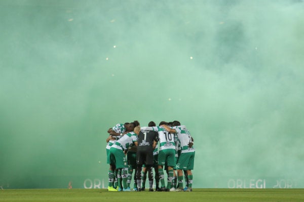 Santos Laguna previo a un partido 