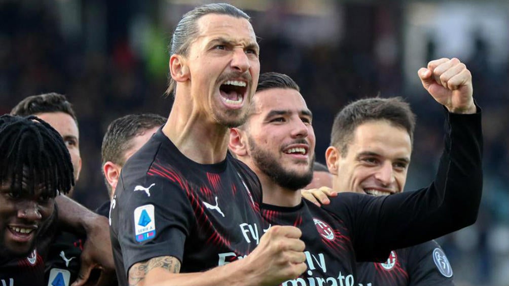 Zlatan celebra su gol en esta segunda etapa con Milan 