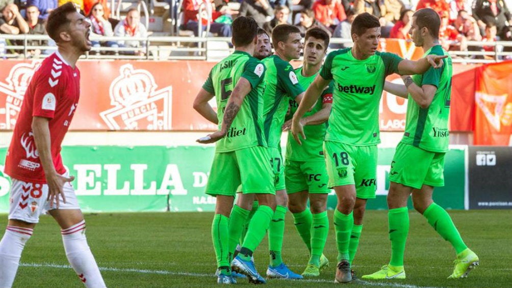 Jugadores del Leganés festejan un gol