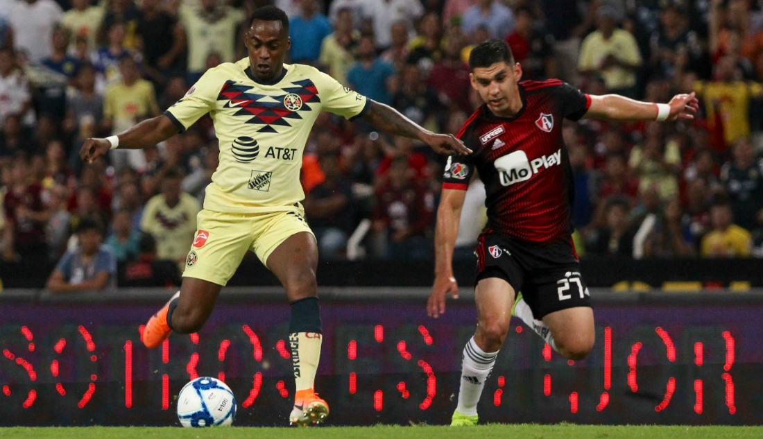 Jesús Angulo durante un partido del Atlas