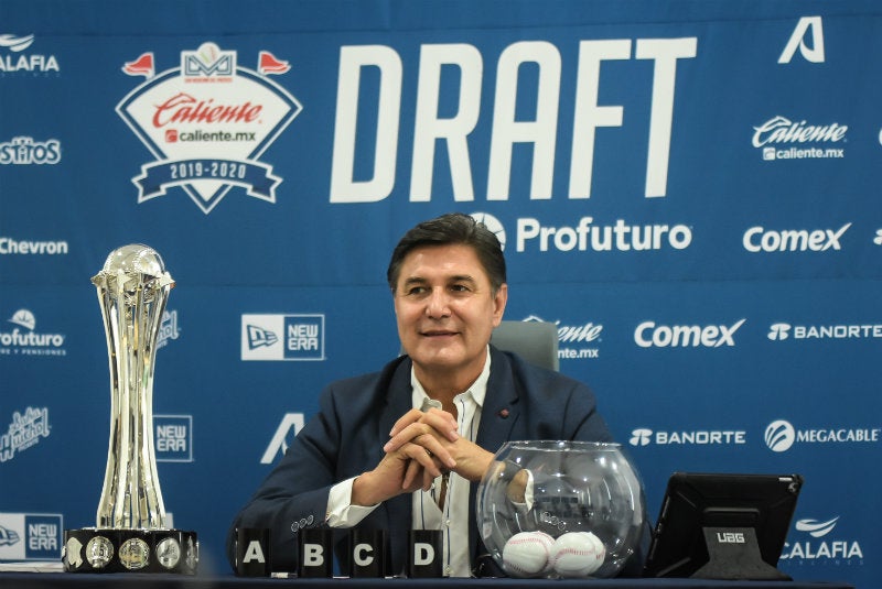 Presentación de jugadores durante Draft de la LMP