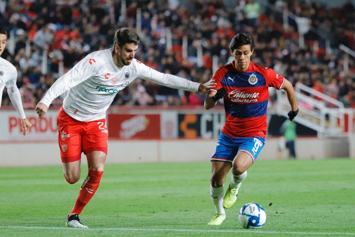 Macías, durante un partido