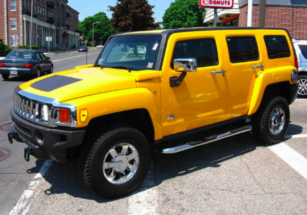 La tradicional Hummer amarilla 