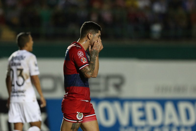 Pocho Guzmán en pretemporada con Chivas