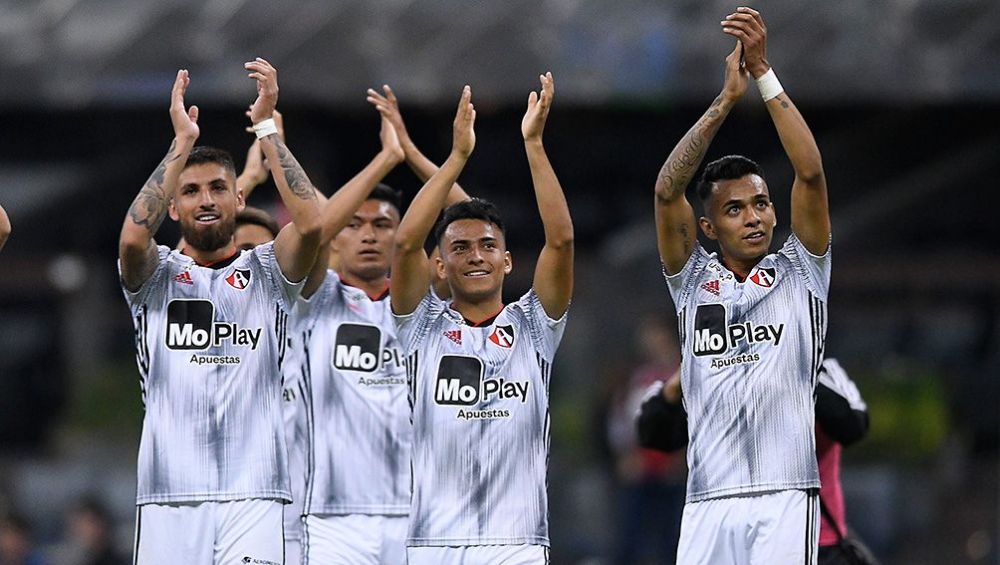 Jugadores de Atlas tras el partido contra Cruz Azul