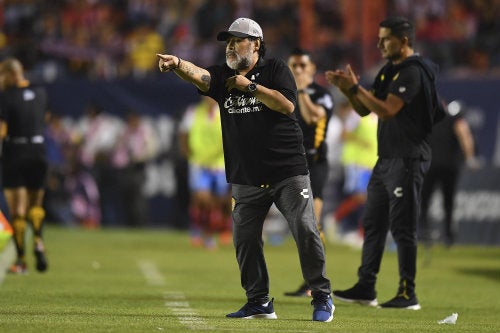 Diego Armando Maradona en un juego de Dorados