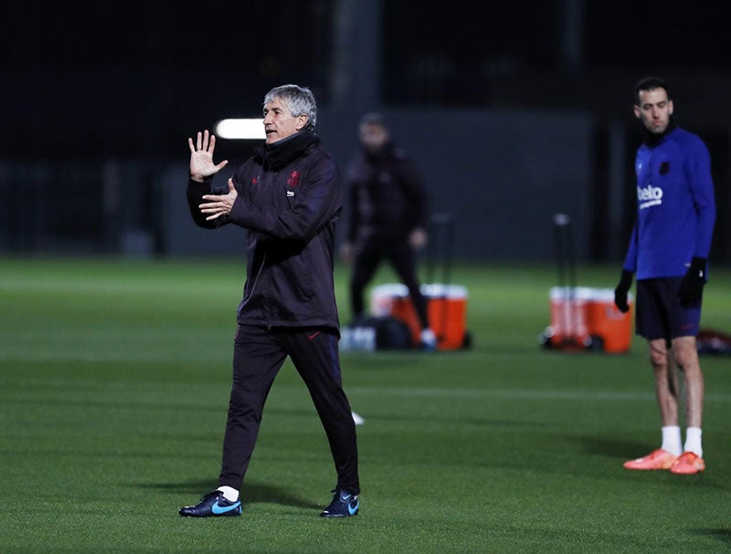 Quique Setién dirige entrenamiento del club culé