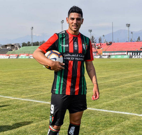 Lucas Passerini como jugador de Palestino