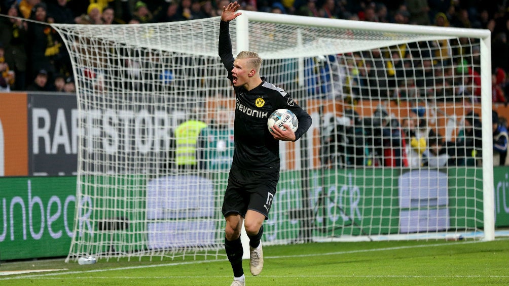 Erling Haaland celebrando un gol con Borussia Dortmund