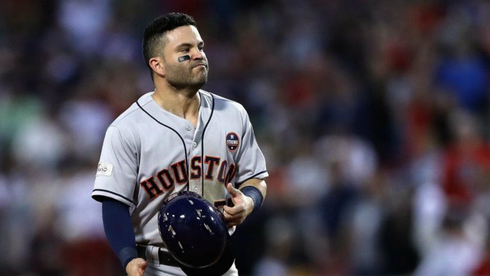 José Altuve durante un juego con los Astros