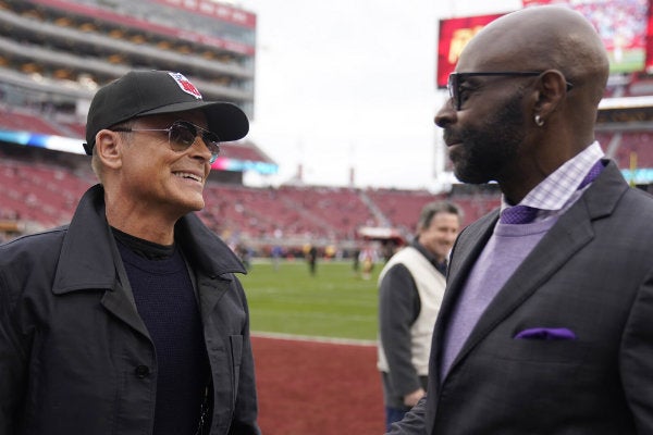 Jerry Rice y el actor Rob Lowe en el Levi's Stadium 