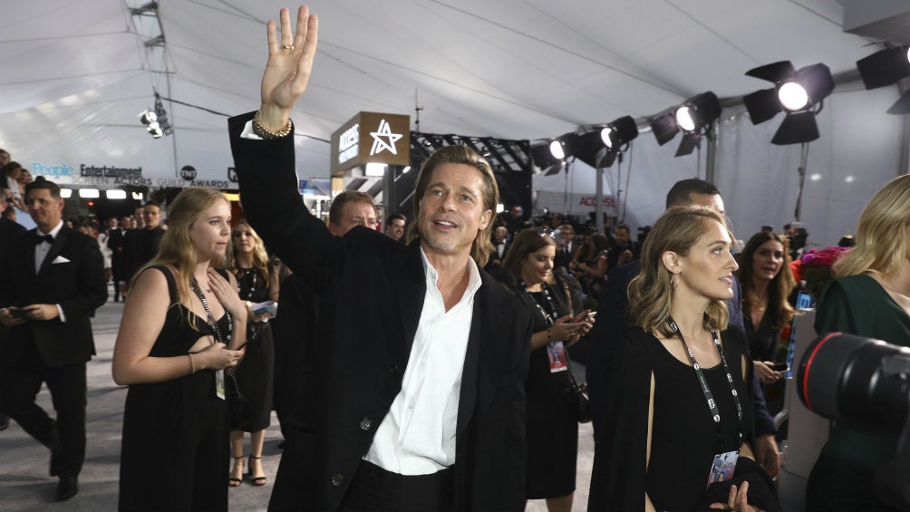 VIDEO Brad Pitt celebró el pase de los Chiefs al Super Bowl en los SAG