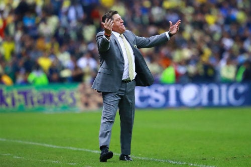 Miguel Herrer en el Estadio Azteca