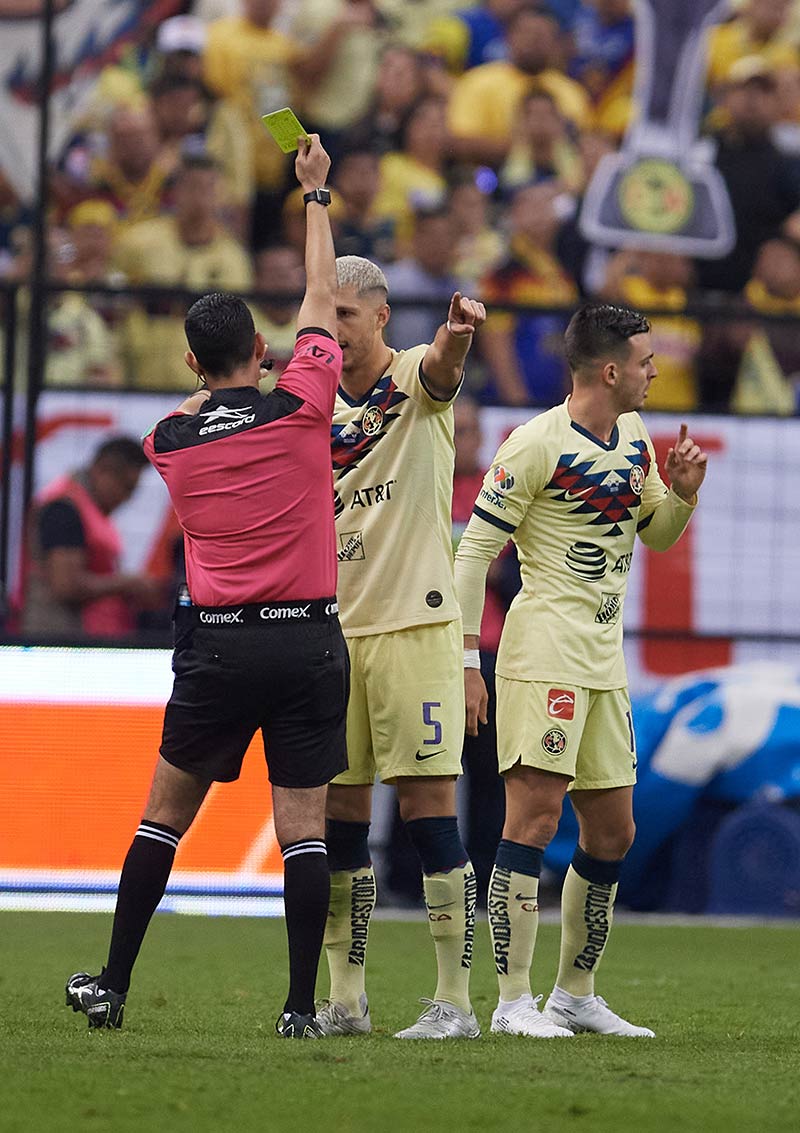 Guido protestó el penalti que le cometieron y no le marcaron