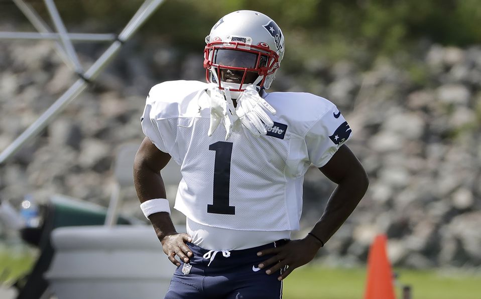 El exreceptor de la NFL, en un entrenamiento con Patriots