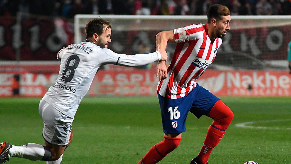 Héctor Herrera frente a  Antonio Martínez en Copa del Rey 