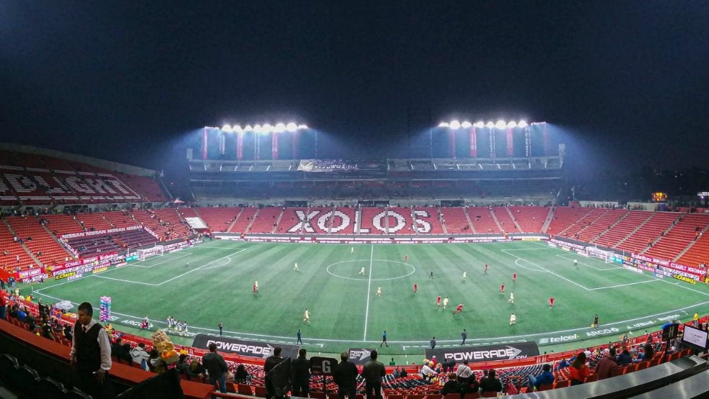 El Estadio Caliente se viste de gala para recibir a los azulcremas