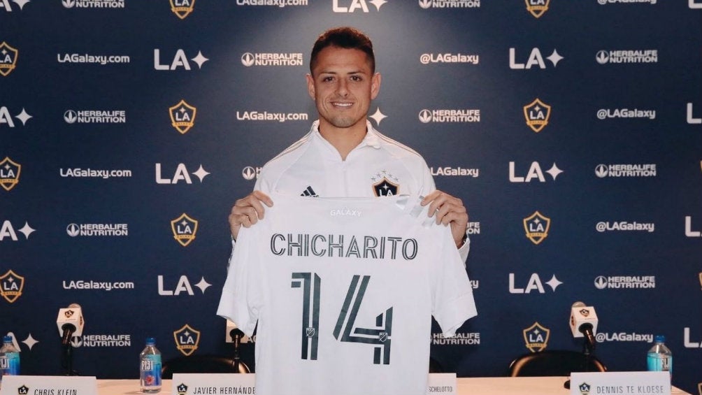 Chicharito Hernández durante su presentación con el Galaxy