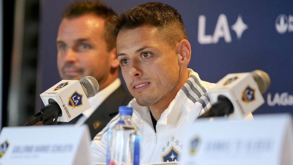 Javier Hernández en su presentación con LA Galaxy