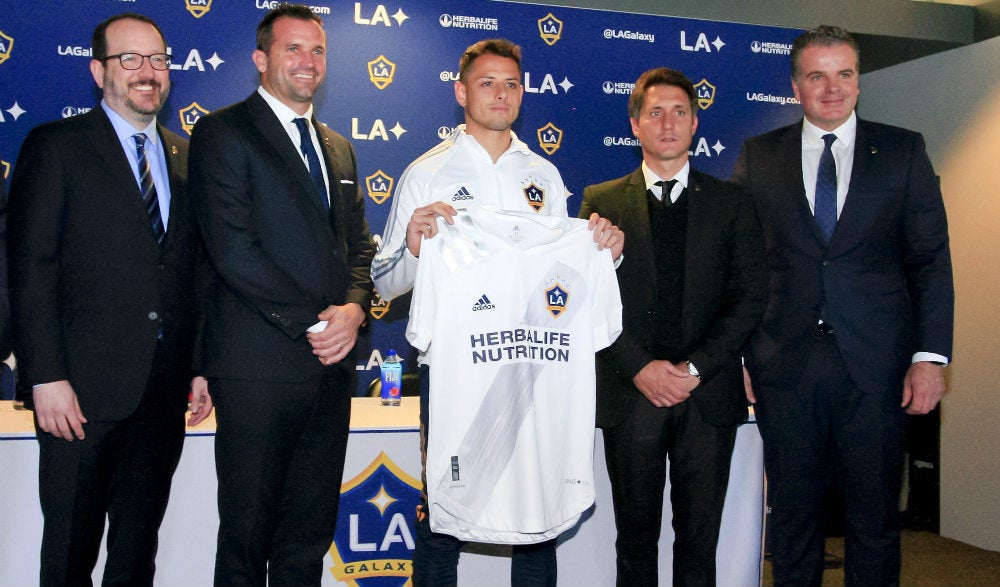 Javier Hernández en su presentación con LA Galaxy