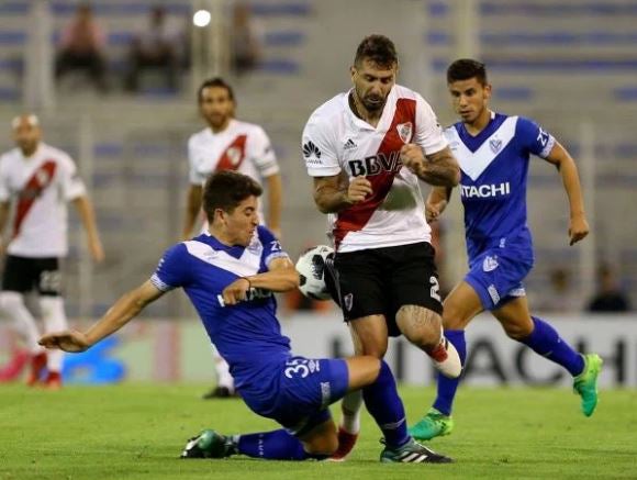 Cáseres destacó en Vélez, y de ahí, brincó a Europa