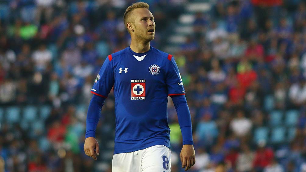 Alemao, en un partido de Cruz Azul