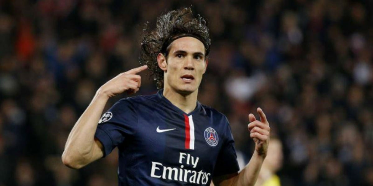 Edinson Cavani celebra el 1-1 en un juego ante el Chelsea