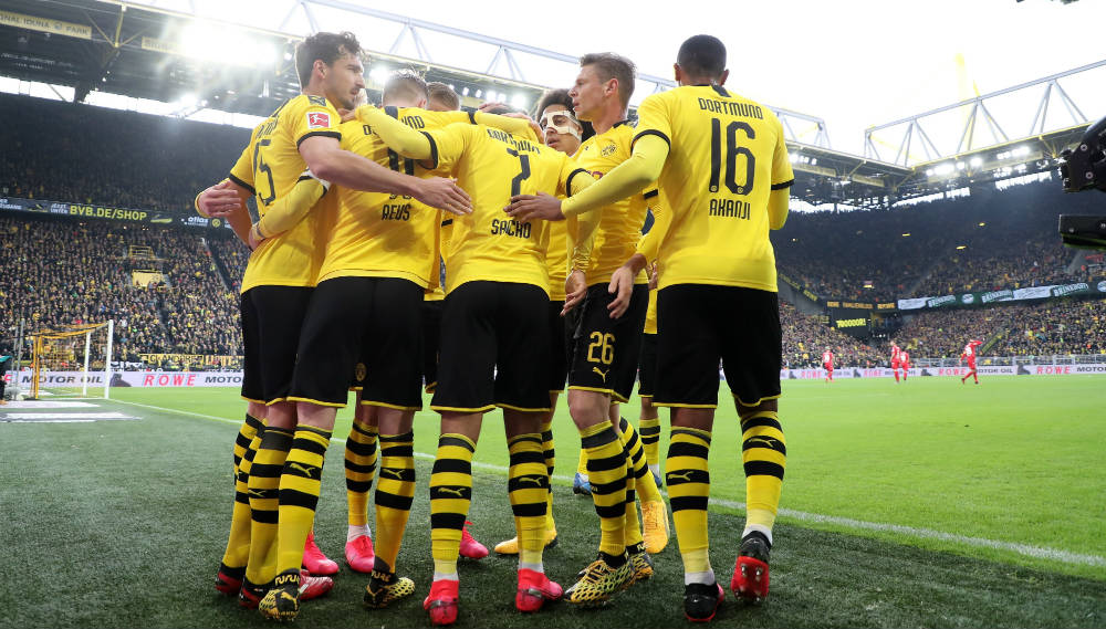 Jugadores del Borussia Dortmund celebrando un gol