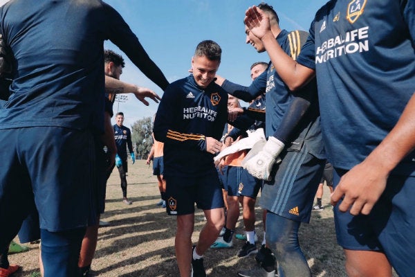 Javier 'Chicharito' Hernández en práctica con Galaxy