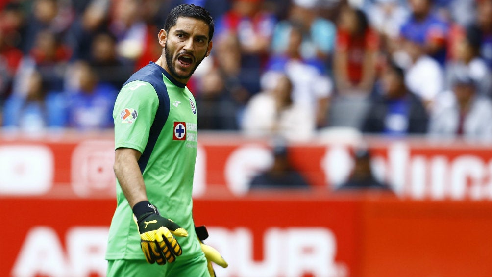 Jesús Corona en partido