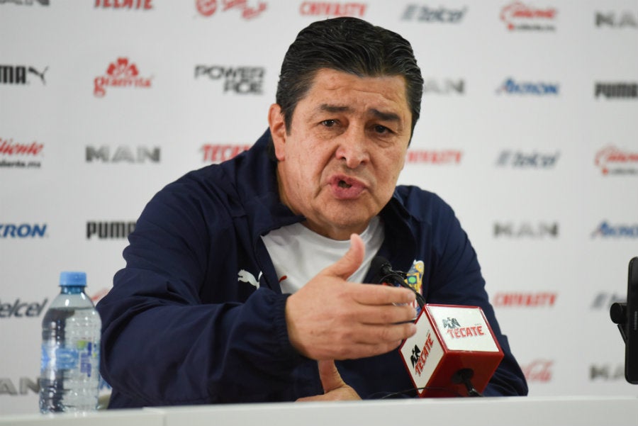 Luis Fernando Tena, en conferencia de prensa