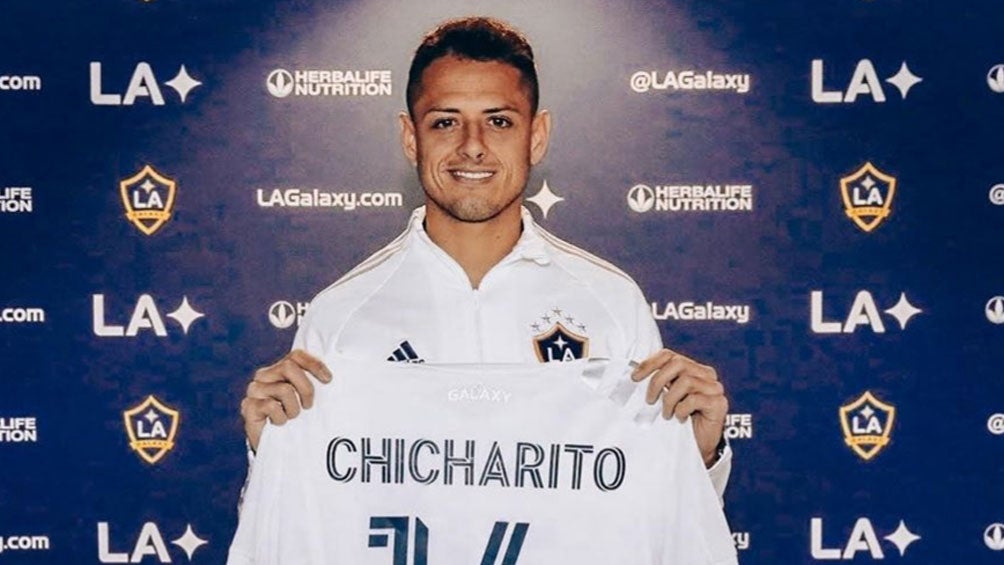 Chicharito durante su presentación con el Galaxy