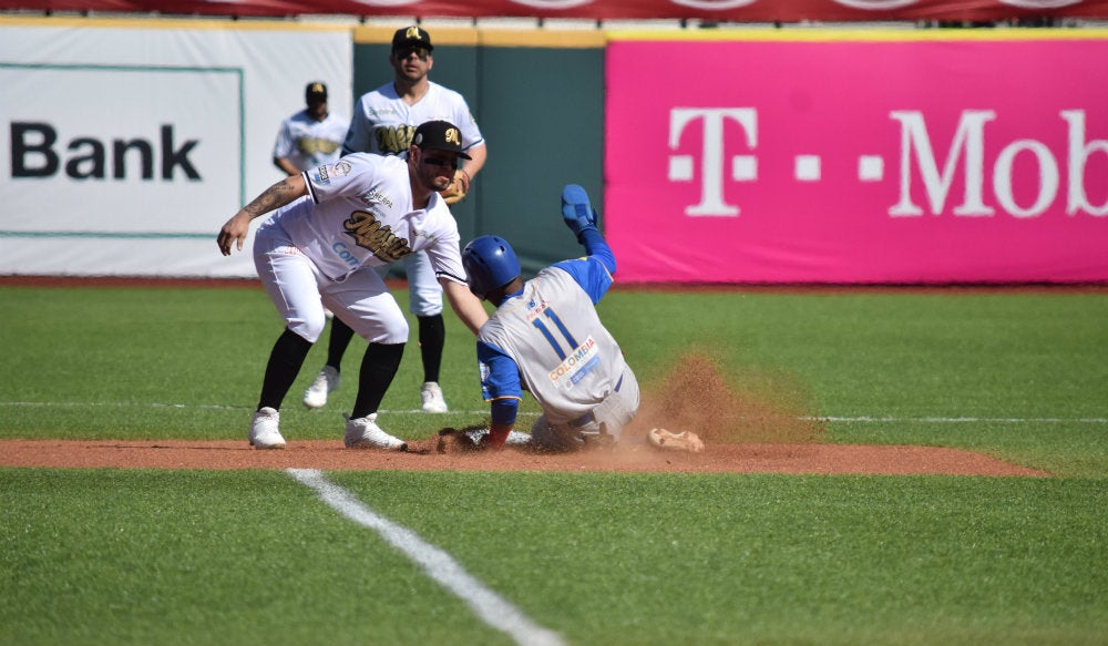 Partido entre México y Colombia en la Serie del Caribe