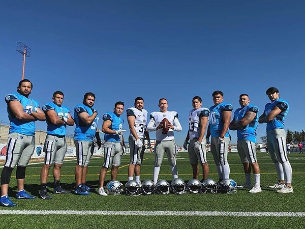 Jugadores de los Osos previo a la temporada de LFA