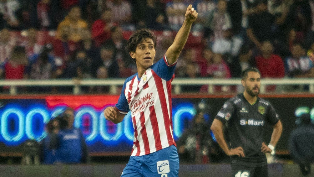 Chivas podrá contar con JJ Macías y Fernando Beltrán