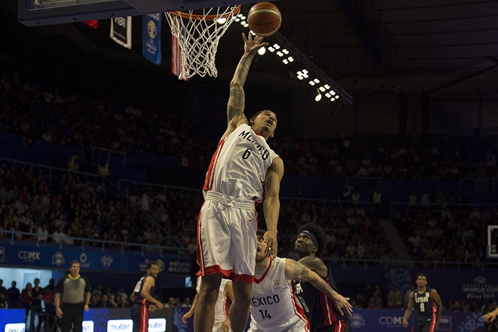 Toscano, en un partido de México