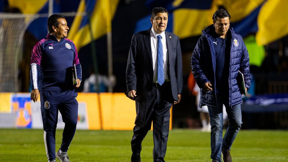 Luis Fernando Tena en el partido contra Tigres