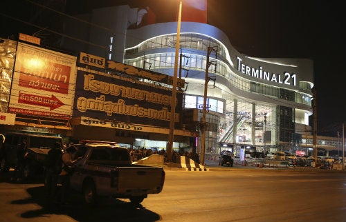 La plaza Terminal 21 vivió horas de terror