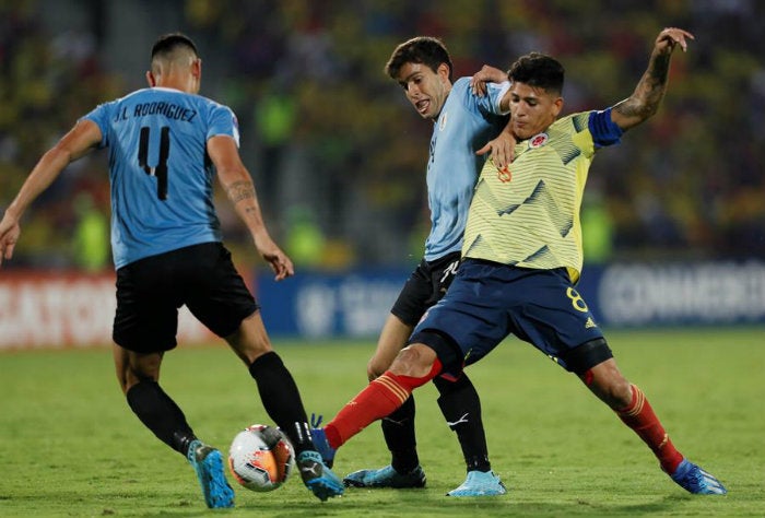 Carrascal pelea la pelota